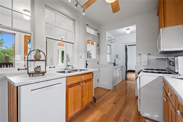 3421 Coleman Road, Kansas City, MO 64111