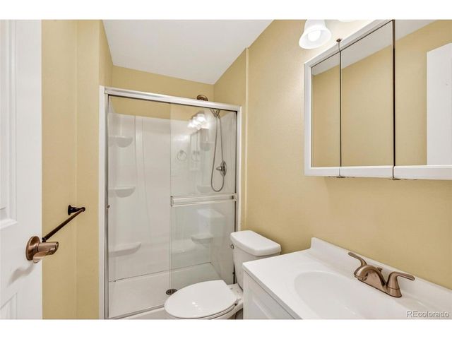 3262 S Logan St, Englewood, CO 80113