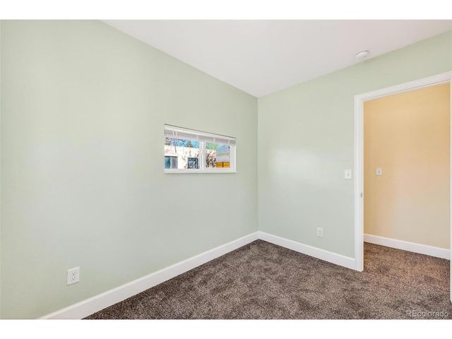 3262 S Logan St, Englewood, CO 80113