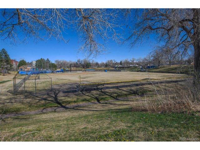 3262 S Logan St, Englewood, CO 80113