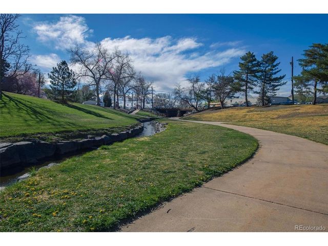 3262 S Logan St, Englewood, CO 80113