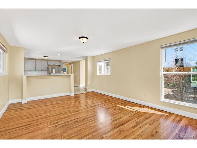 3262 S Logan St, Englewood, CO 80113