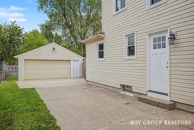 347 Spruce Street, Grand Rapids, MI 49507