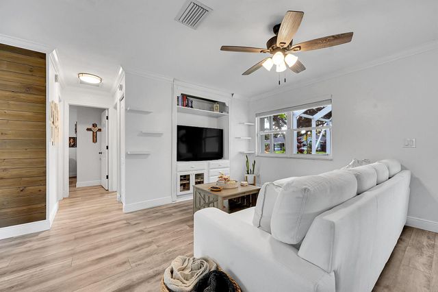 265 SE Todd Avenue, Port St Lucie, FL 34983