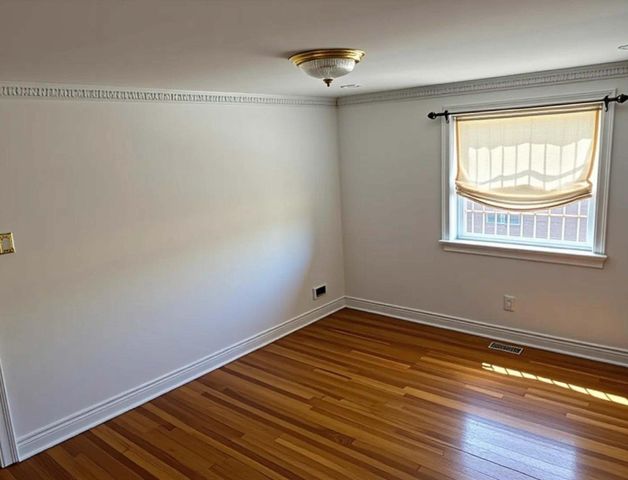 866 N MARSHALL ST, Philadelphia, PA 19123