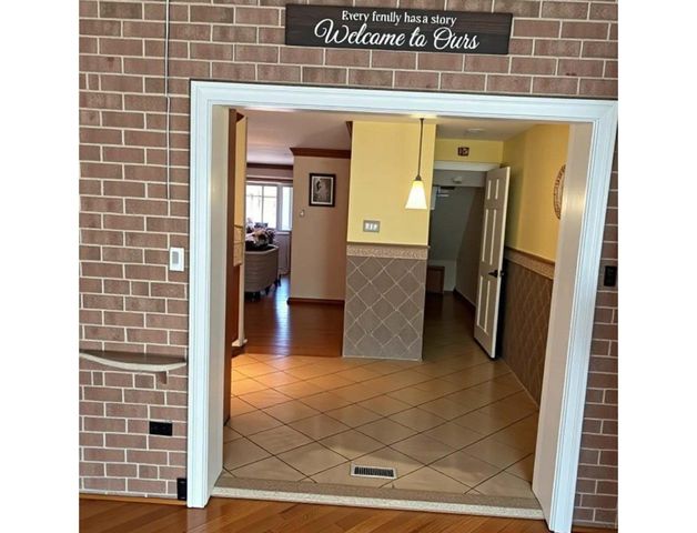 866 N MARSHALL ST, Philadelphia, PA 19123