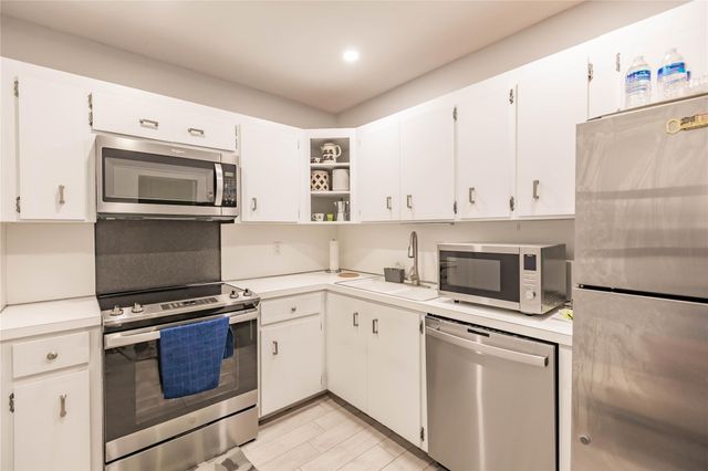 5840 NE 22nd Way 728, Fort Lauderdale, FL 33308