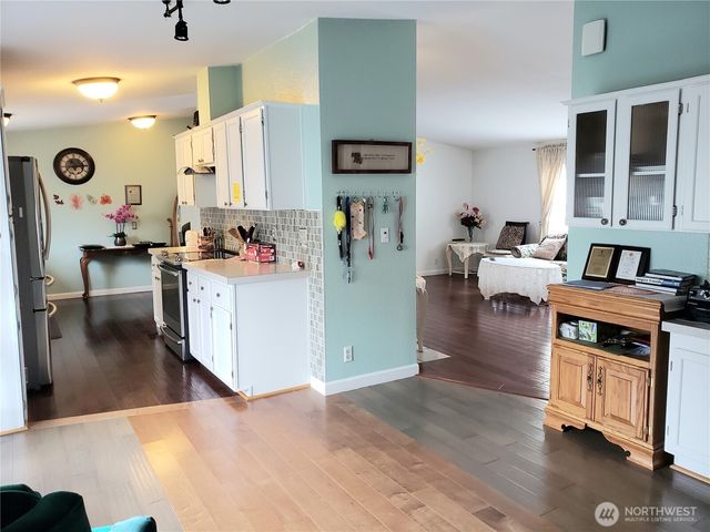 10409 137th Street E #9, Puyallup, WA 98374