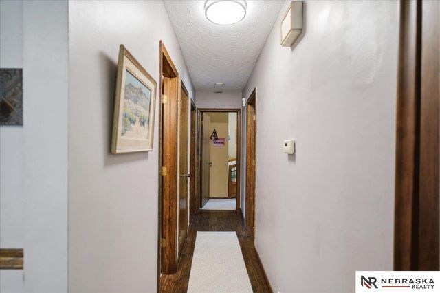 15111 Davenport Circle, Omaha, NE 68154