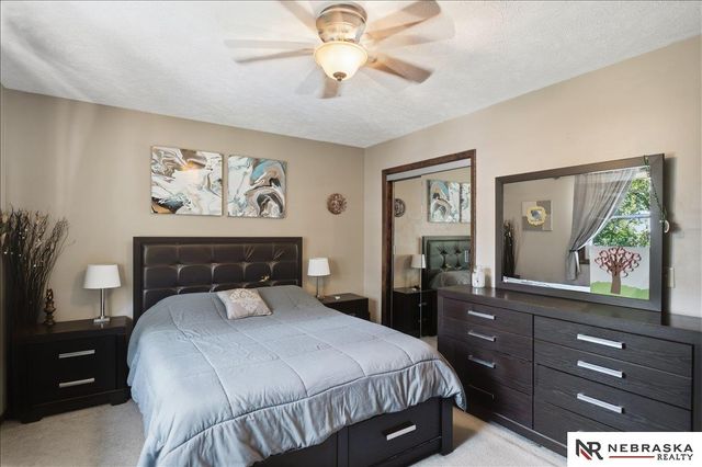 15111 Davenport Circle, Omaha, NE 68154