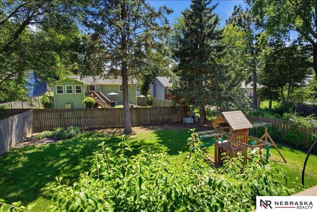 15111 Davenport Circle, Omaha, NE 68154