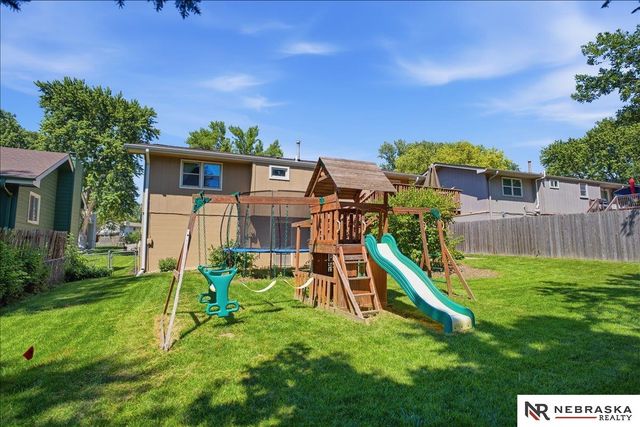 15111 Davenport Circle, Omaha, NE 68154