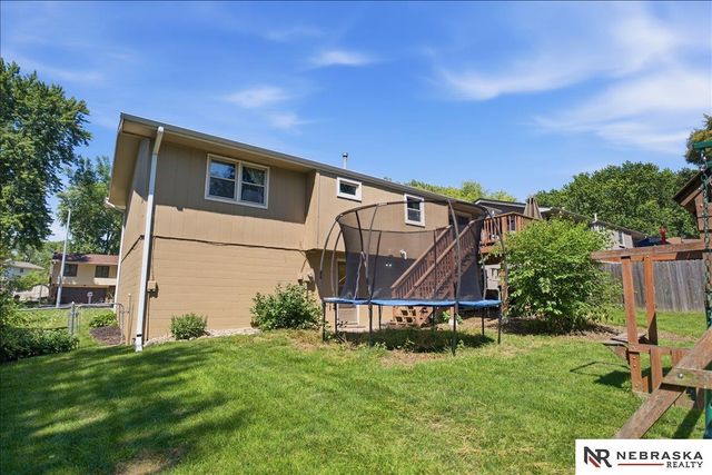 15111 Davenport Circle, Omaha, NE 68154