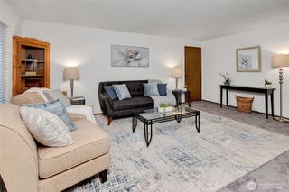 7520 208th Street SW #A101, Edmonds, WA 98026