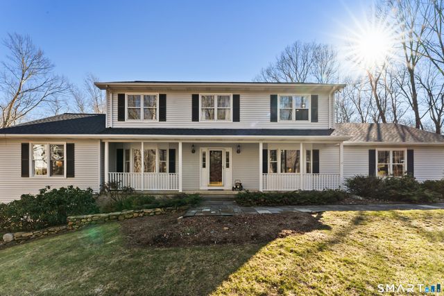 5 Autumn Ridge Road, New Fairfield, CT 06812