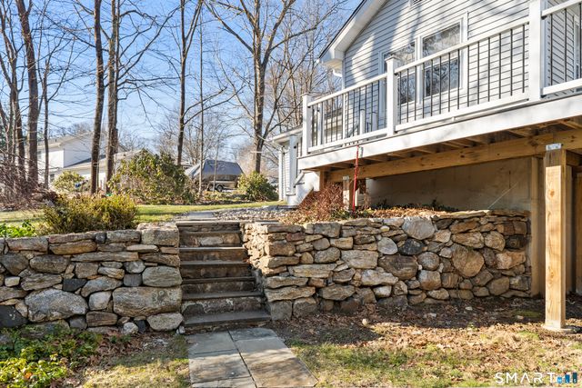 5 Autumn Ridge Road, New Fairfield, CT 06812