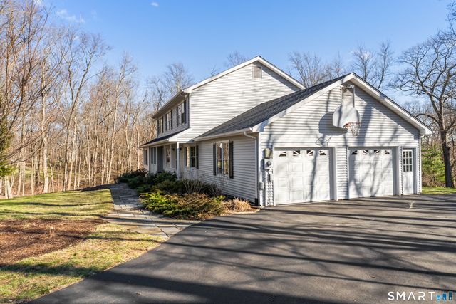 5 Autumn Ridge Road, New Fairfield, CT 06812