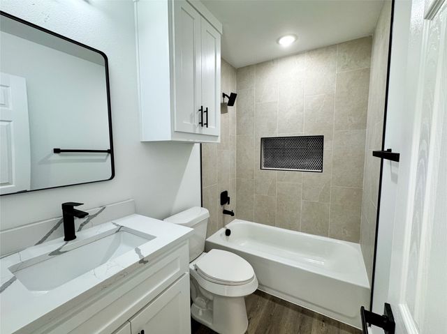1811 Washington Street, Commerce, TX 75428