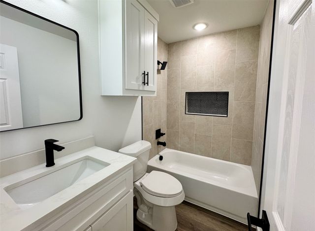 1811 Washington Street, Commerce, TX 75428