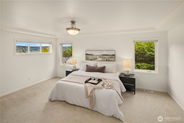 2759 NW Pine Cone Place, Issaquah, WA 98027