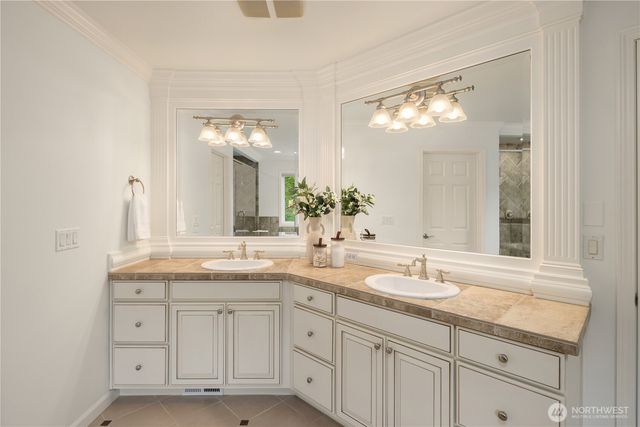 2759 NW Pine Cone Place, Issaquah, WA 98027