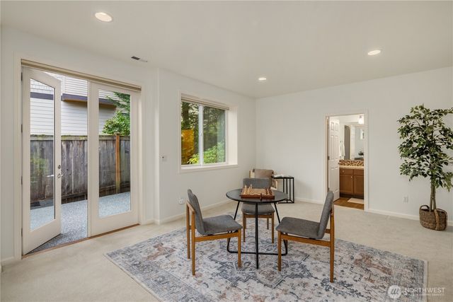 2759 NW Pine Cone Place, Issaquah, WA 98027