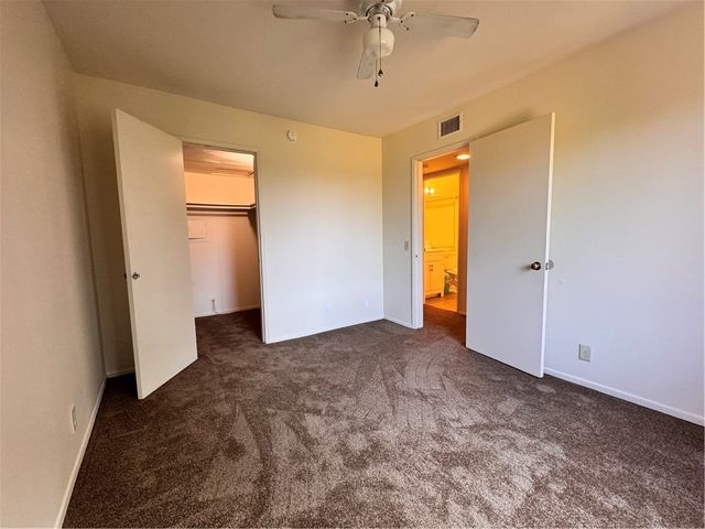 630 Bridgeport 8, Fullerton, CA 92833
