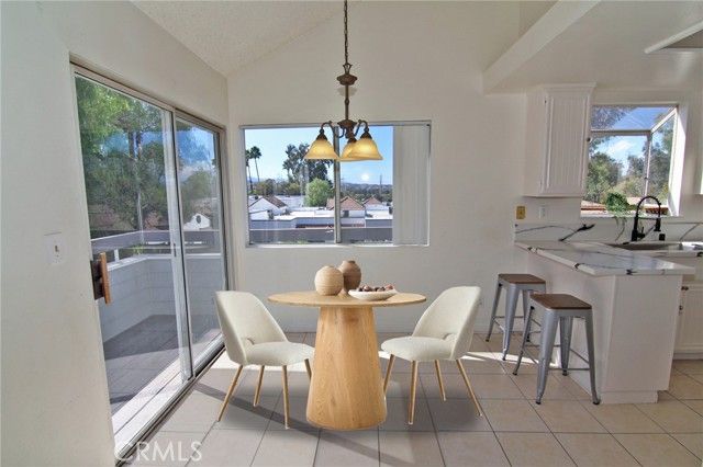 26867 Claudette Street 118, Canyon Country (santa Clarita), CA 91351