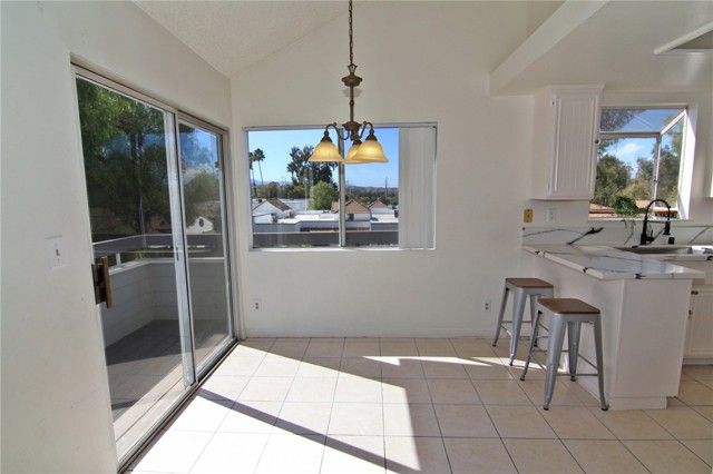 26867 Claudette Street 118, Canyon Country (santa Clarita), CA 91351