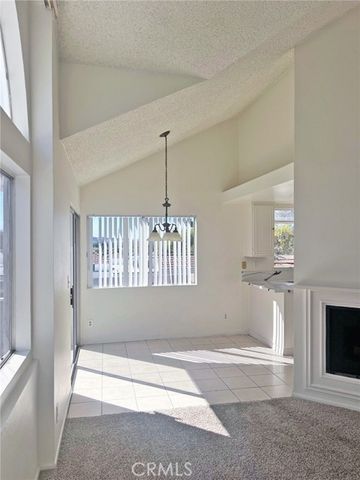 26867 Claudette Street 118, Canyon Country (santa Clarita), CA 91351