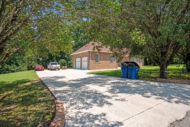 129 Burger St, Manchester, TN 37355