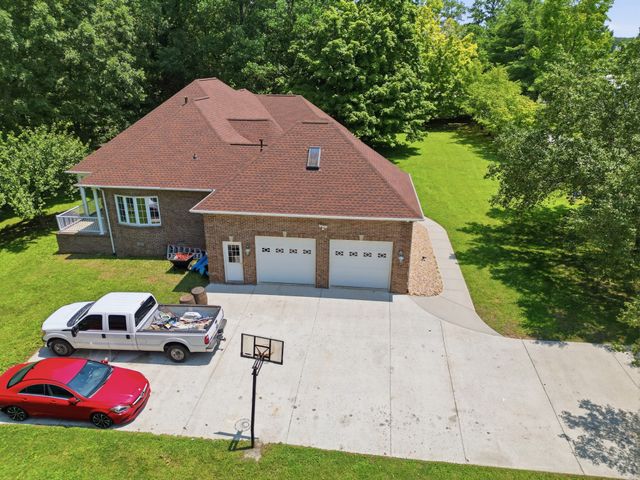 129 Burger St, Manchester, TN 37355