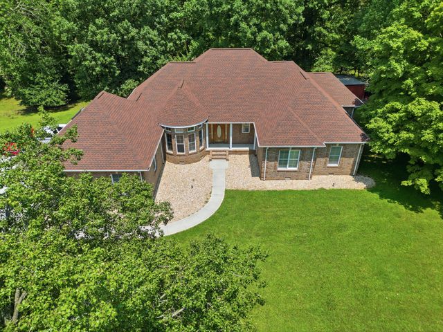 129 Burger St, Manchester, TN 37355