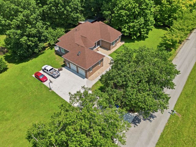 129 Burger St, Manchester, TN 37355