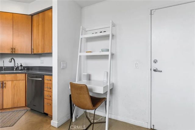 637 E 4th B, Long Beach, CA 90802