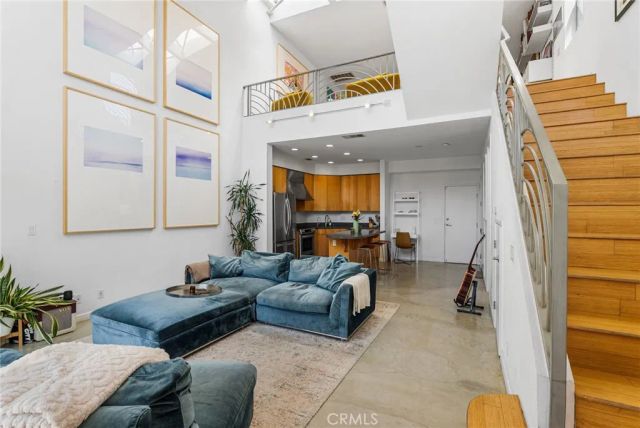 637 E 4th B, Long Beach, CA 90802