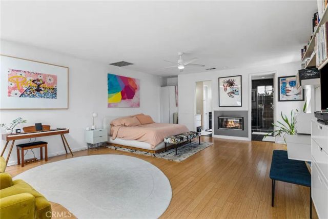 637 E 4th B, Long Beach, CA 90802
