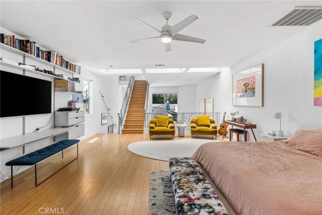 637 E 4th B, Long Beach, CA 90802