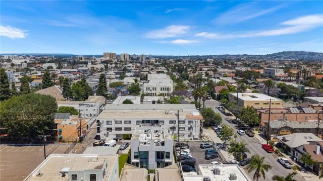 637 E 4th B, Long Beach, CA 90802