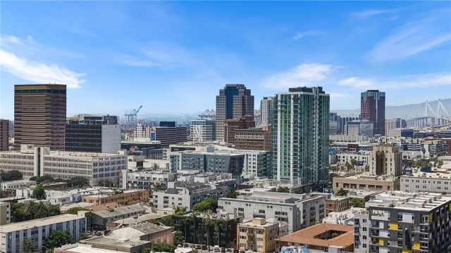 637 E 4th B, Long Beach, CA 90802