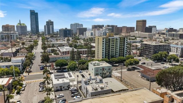 637 E 4th B, Long Beach, CA 90802