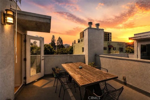 637 E 4th B, Long Beach, CA 90802