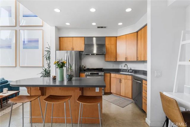 637 E 4th B, Long Beach, CA 90802