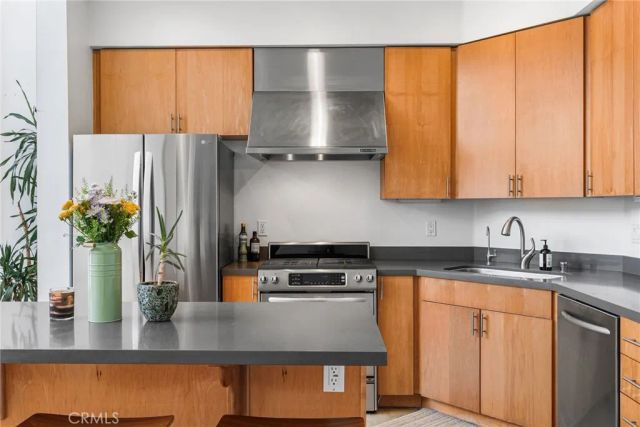 637 E 4th B, Long Beach, CA 90802
