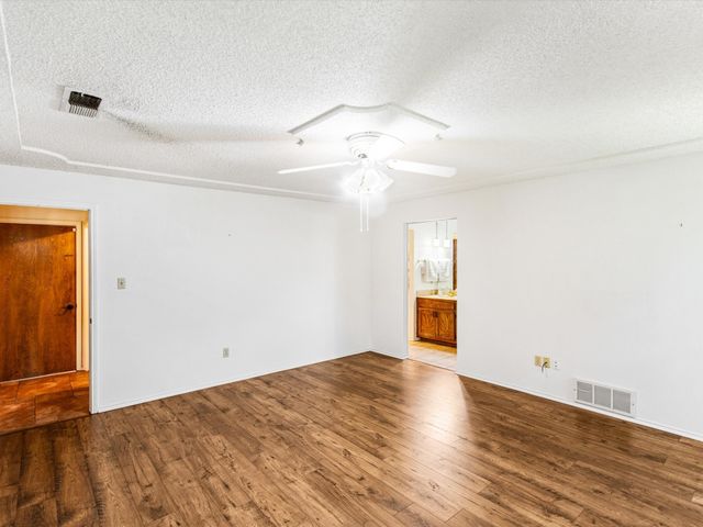 6619 Saddle Ridge Road, Arlington, TX 76016