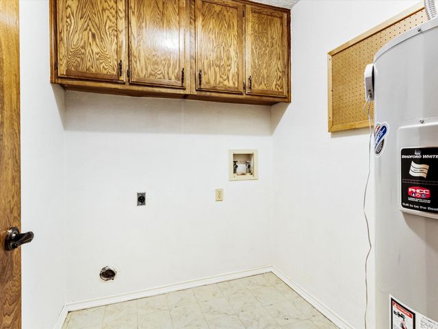 6619 Saddle Ridge Road, Arlington, TX 76016