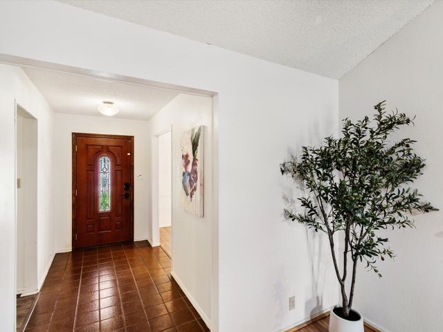 6619 Saddle Ridge Road, Arlington, TX 76016