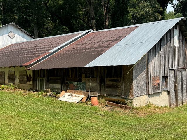 81 Doxol Street, Blue Ridge, GA 30513