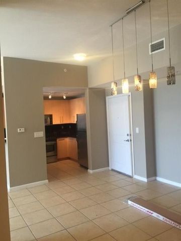 511 SE 5th Avenue 613, Fort Lauderdale, FL 33301