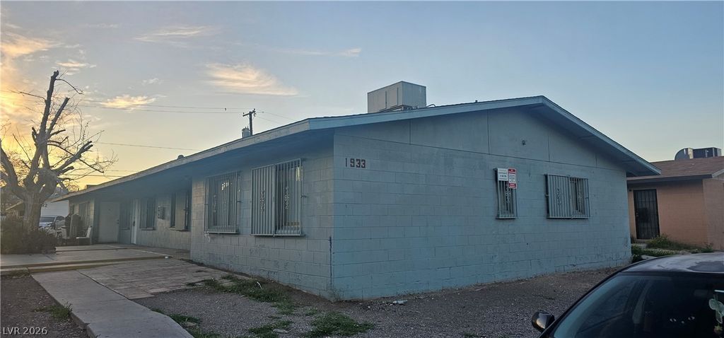 1933 Alwill Street C, Las Vegas, NV 89106